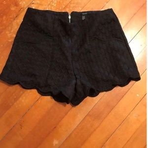 High-waisted textured shorts